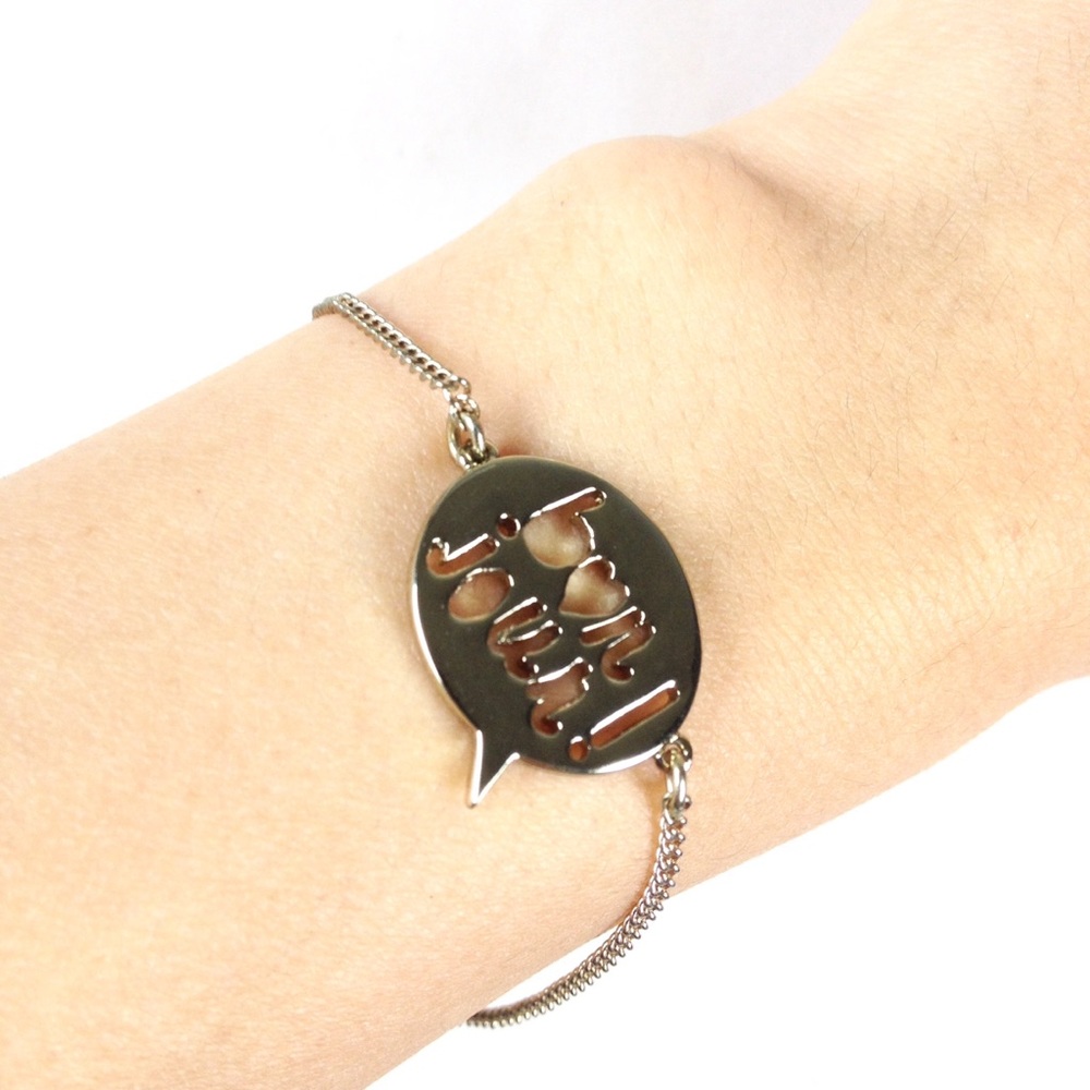 BCBGENERATION DAINTY BRACELET CHARM GOLD TONED